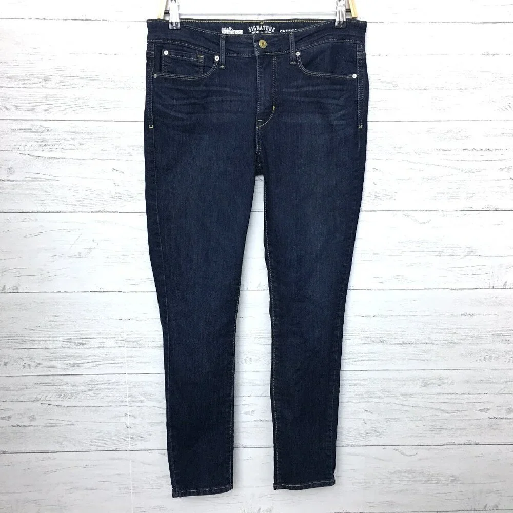 Levi's Signature Jeans Totally Shaping Skinny Dark Wash size 12 length 28